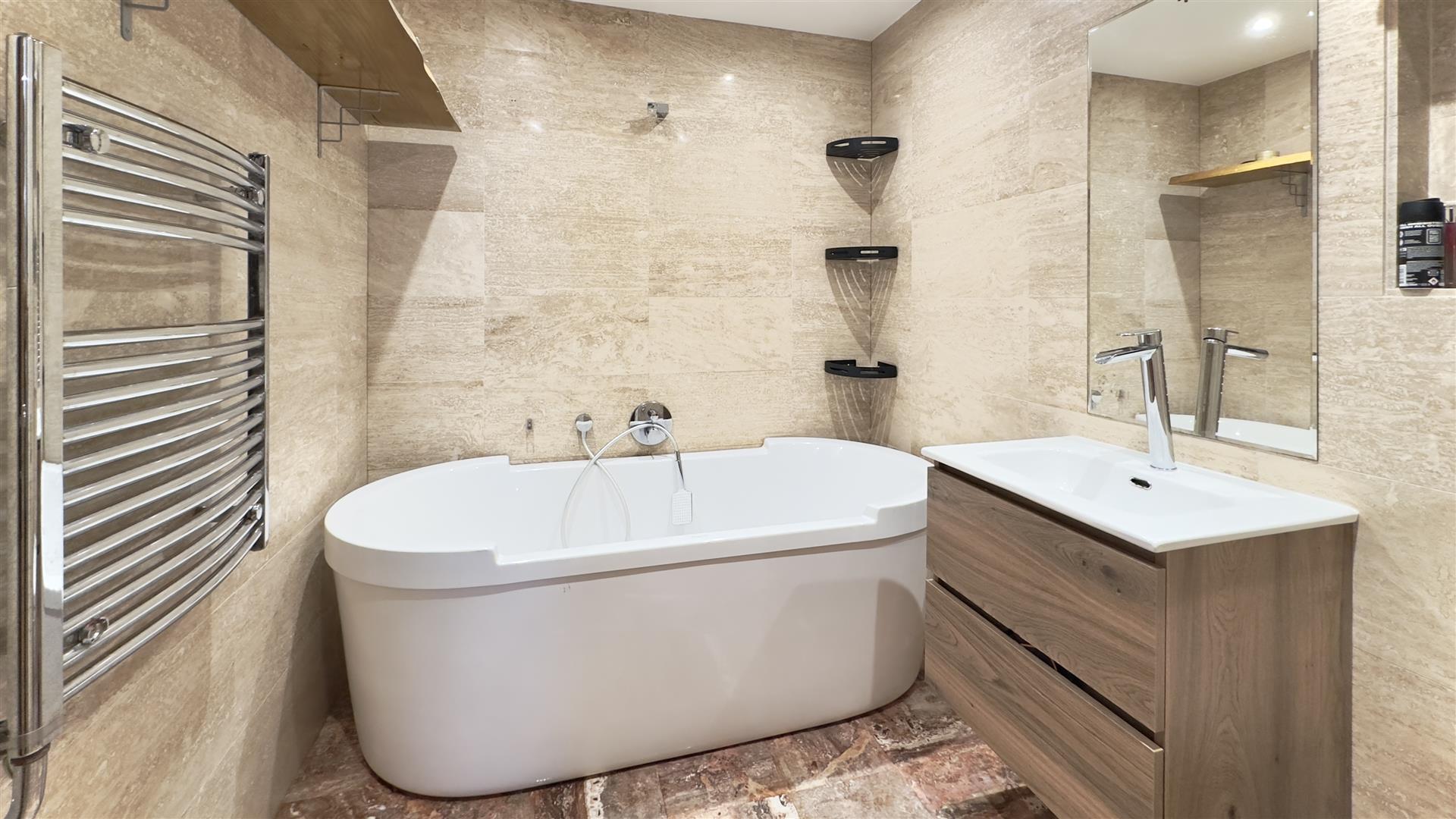 Image of Apartment - 3 Bedrooms - 3 Bathrooms for Sale in Majestic Ocean Plaza-Gibraltar, Image 3